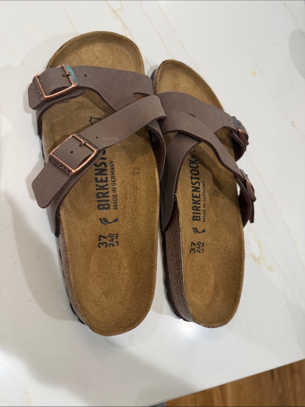 Birkenstock Women's Yao slides w/asymmetric strap ,  NEW without tags ..
size 37 - Picture 8 of 10